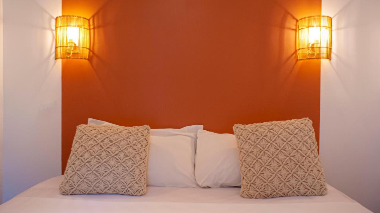 Logis Hotel & Restaurant Du Parc ジェムノ エクステリア 写真