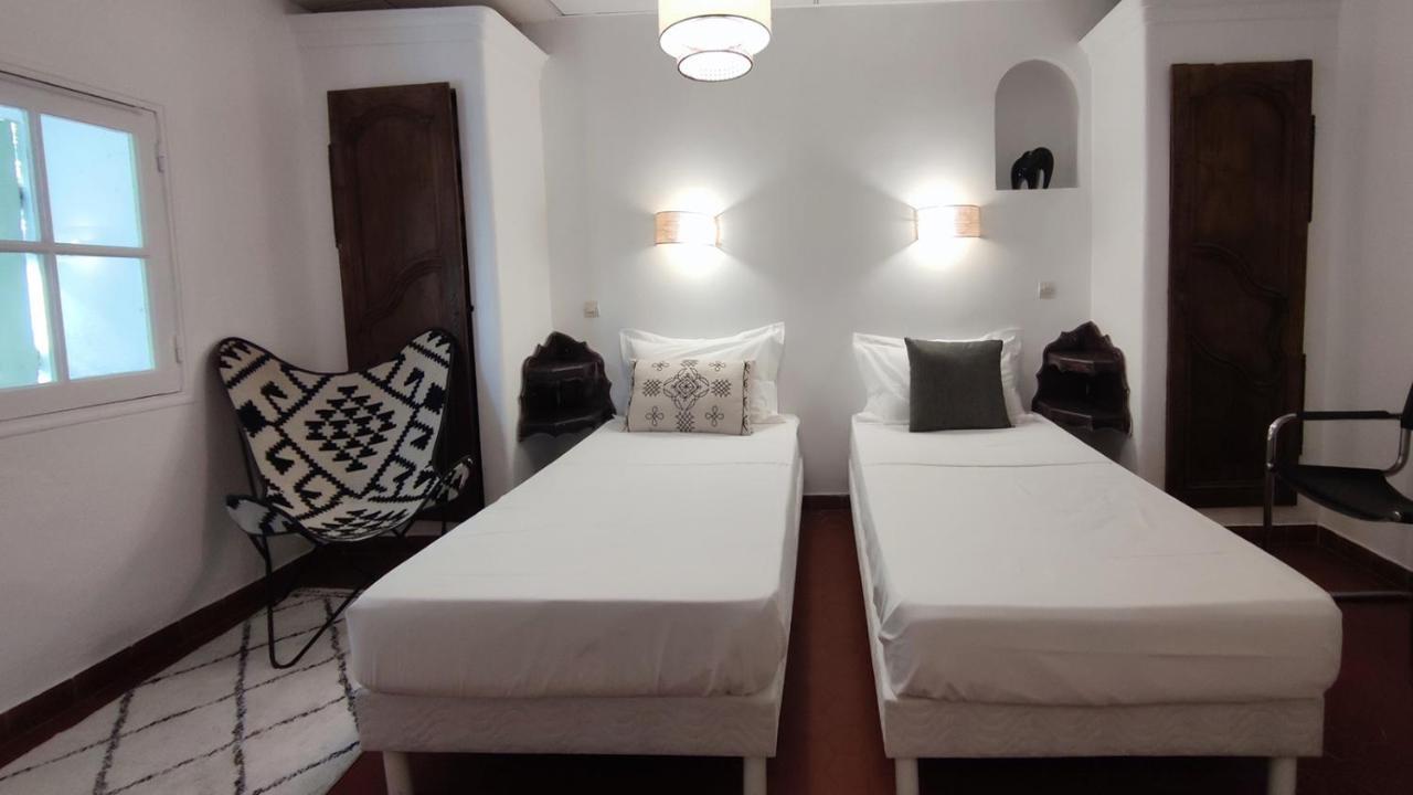 Logis Hotel & Restaurant Du Parc ジェムノ エクステリア 写真