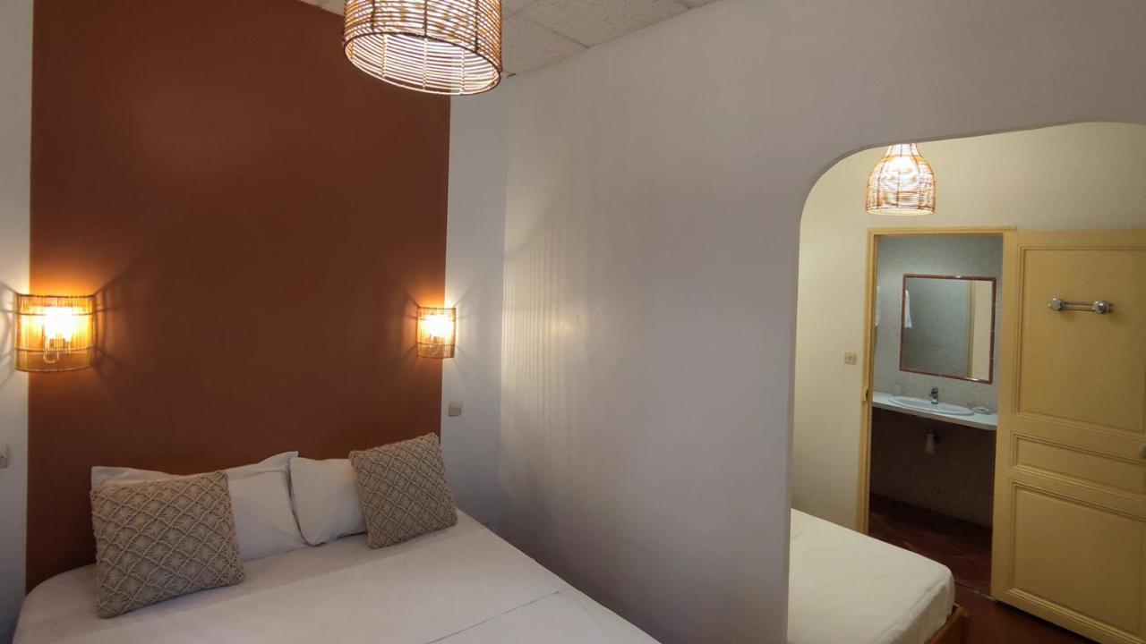 Logis Hotel & Restaurant Du Parc ジェムノ エクステリア 写真